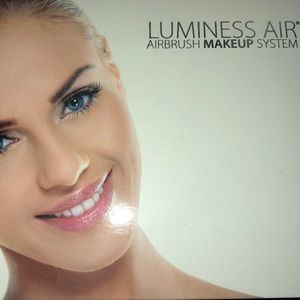 Airbrush makeup kit